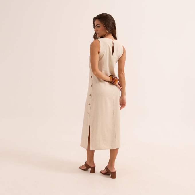 Vestido Reto em Linho com Botões e Fendas Laterais