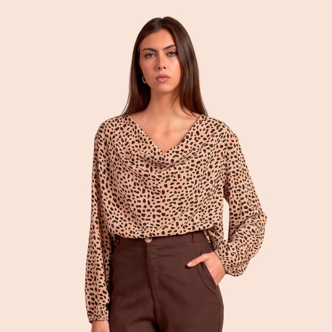 Blusa Feminina GGT Manga Longa com Drapeado no Decote